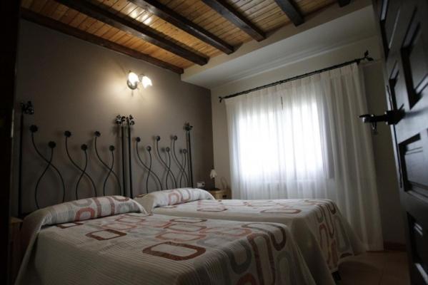 Гостевой дом Casona Santa Coloma Матуте-де-ла-Сьерра Экстерьер фото