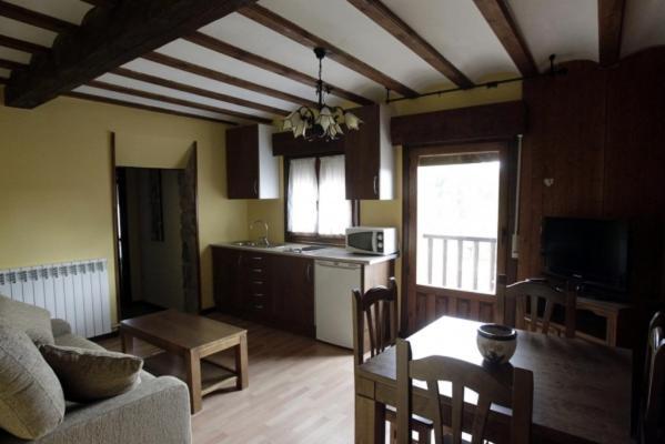 Гостевой дом Casona Santa Coloma Матуте-де-ла-Сьерра Экстерьер фото
